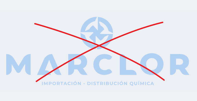 Ejemplo incorrecto: isotipo y logotipo desalineados